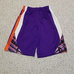 Nike Shorts Youth Large